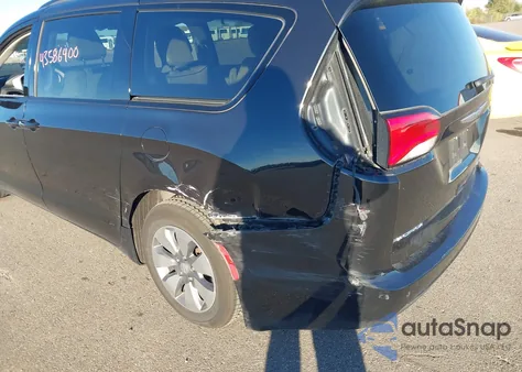 2018 Chrysler Pacifica Hybrid Limited z USA, uszkodzony, nr VIN 2C4RC1N79JR340622